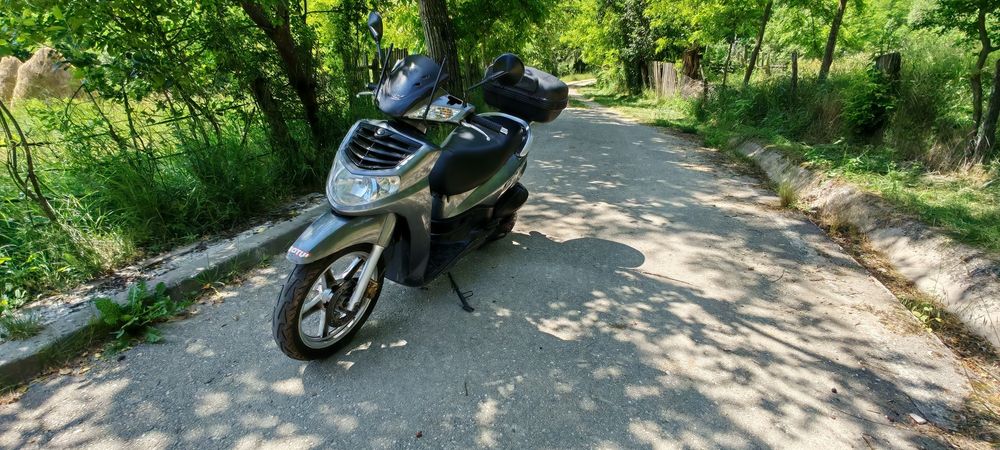 Vând scuter SYM HD200 EVO I