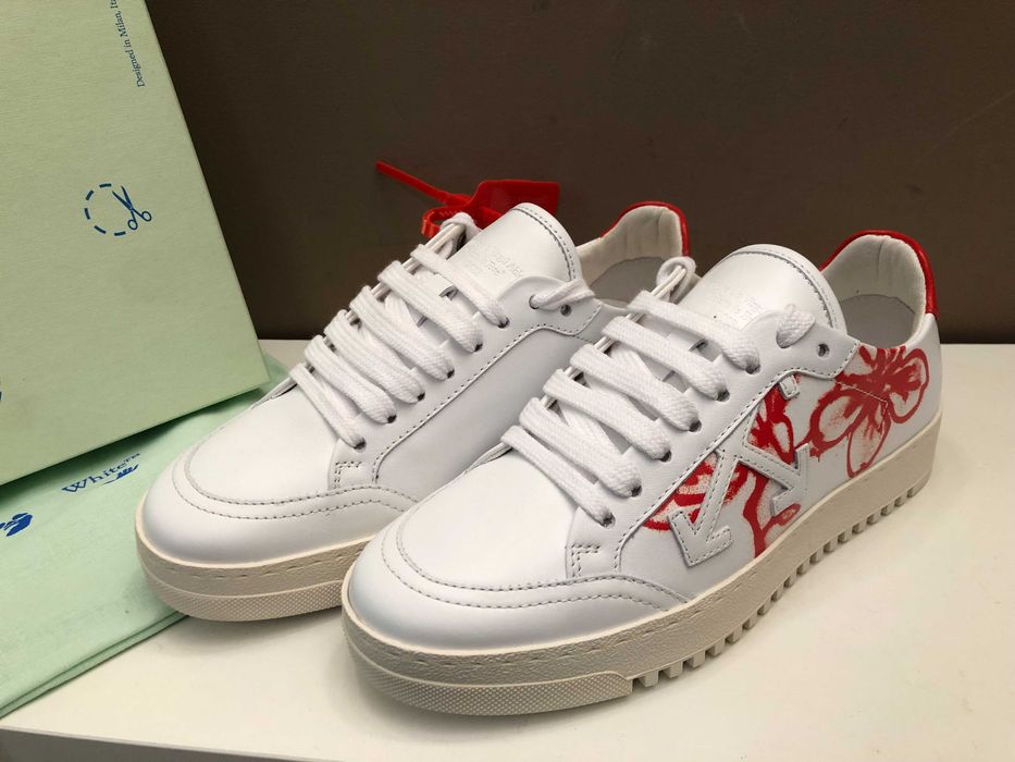 Off-White sneakers 35 si 36, autentici, full box, retail 525 euro