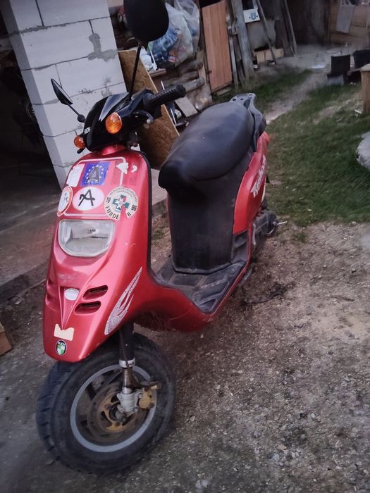 Vând scuter Piaggio typon