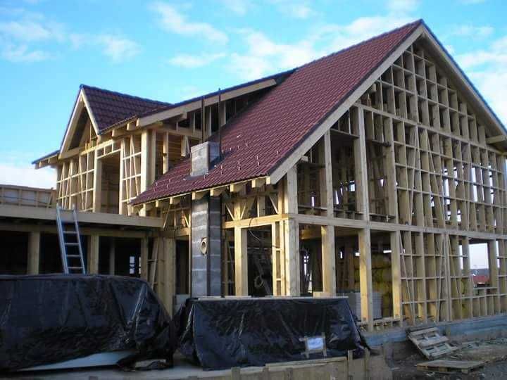 Executam acoperisuri, mansardari, reparatii dulgherie