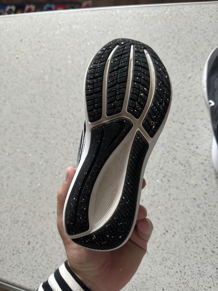 Adidasi Nike Copii Nr 32 ( 20 cm ) ca Noi Pret 70 lei