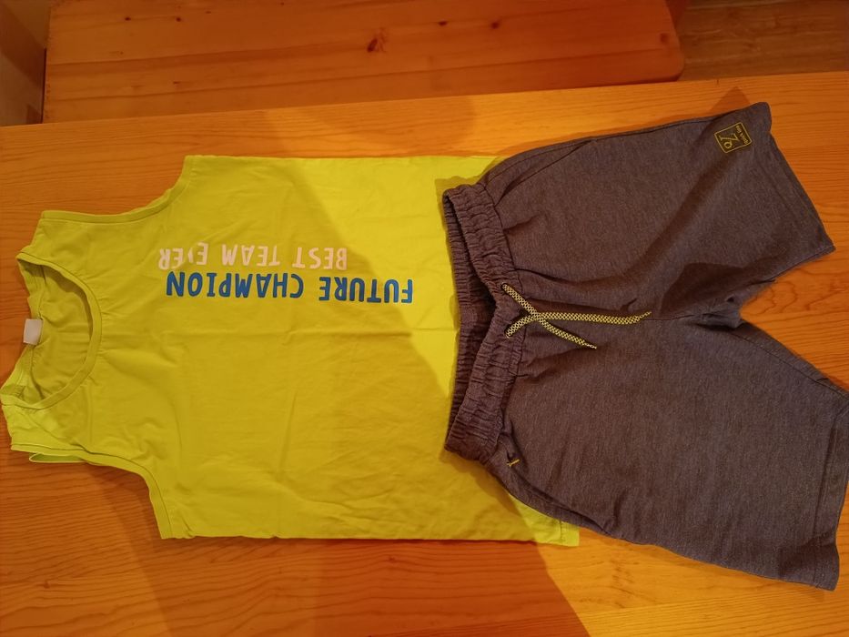 Лот от потник и къси панталонки, 158 см