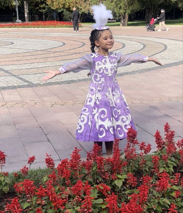 Продам детское  платье ручная работа