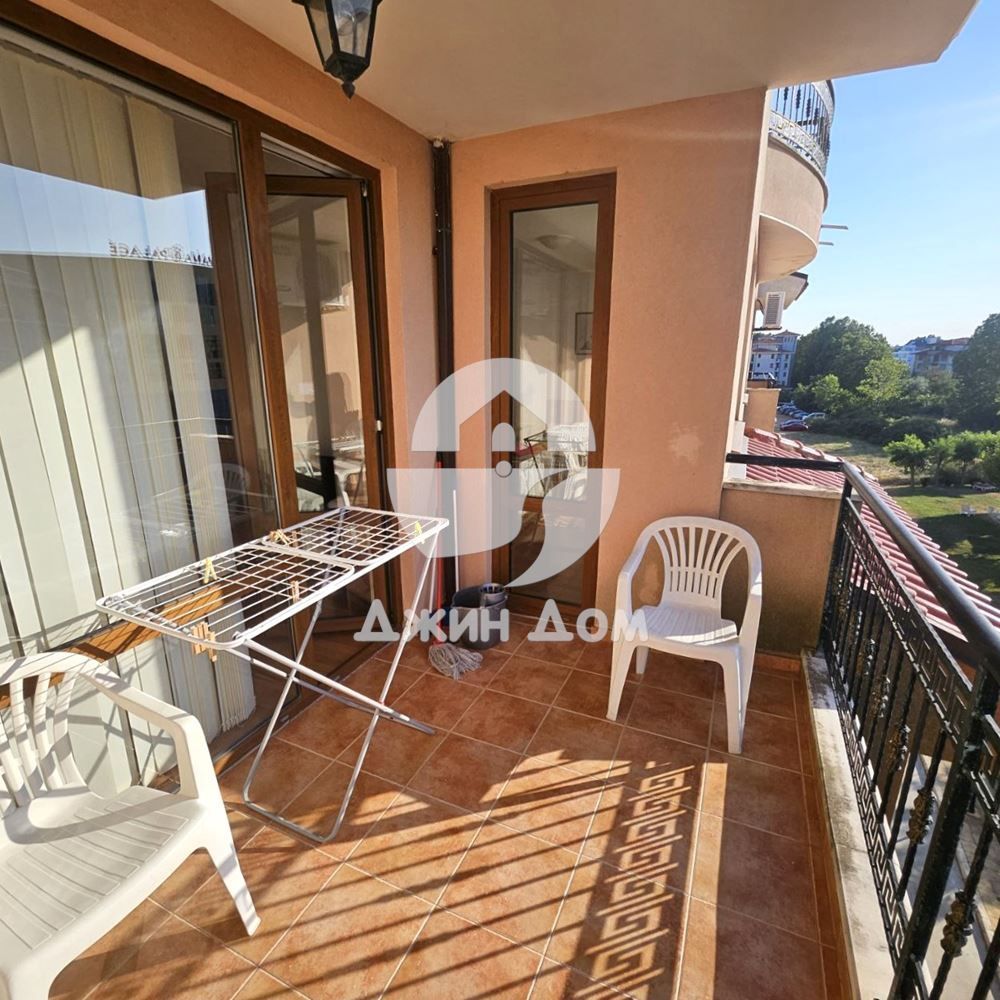 Продава се Двустаен апартамент в к.к. Слънчев бряг - 62 кв.м за 1081 €/кв.м - Снимка #8