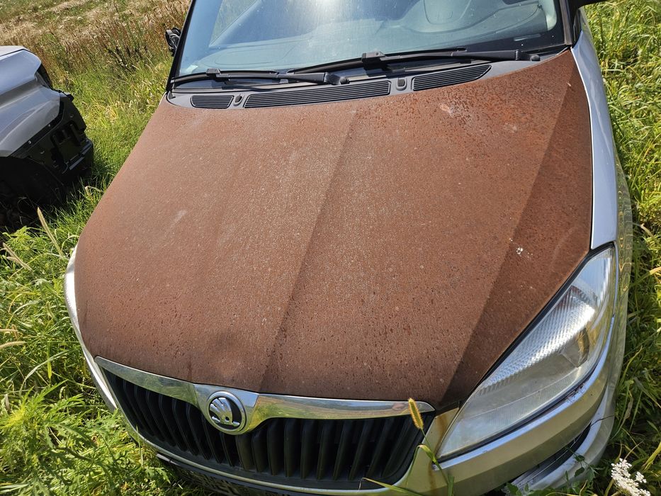 Capota motor Skoda Fabia 2 an 2009