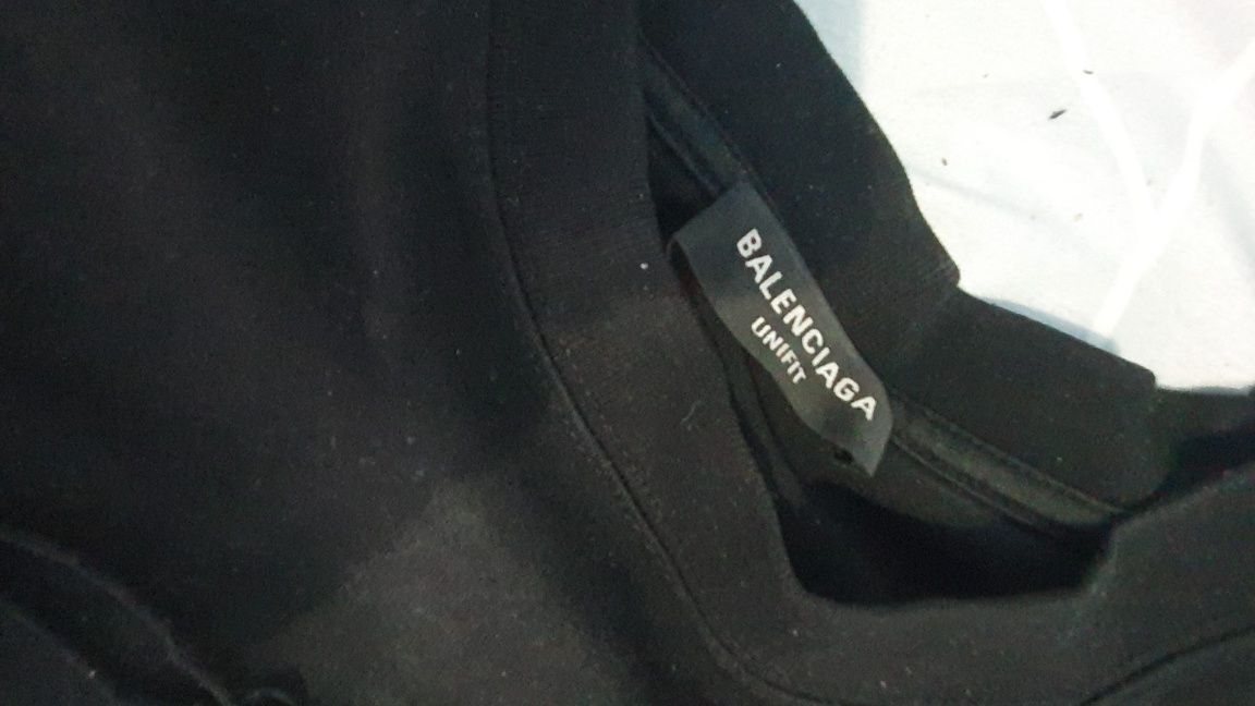 Tricou balenciaga