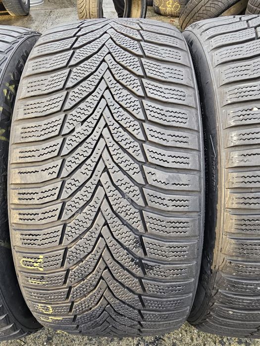 Anvelope iarna 235 40 18