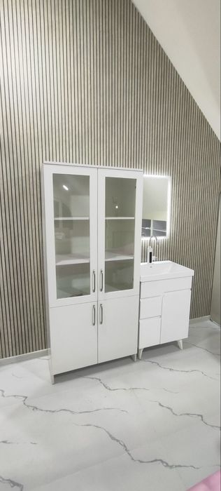 медицинский шкаф / tibbiyot shkafi