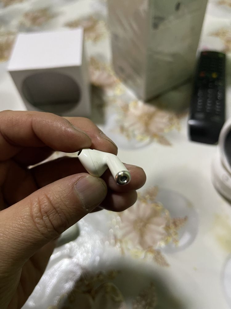 Airpods 2 левый оригинал