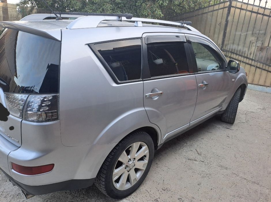 Vand Mitsubishi Outlander 2