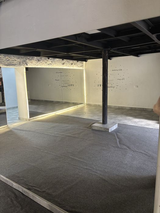 Продам зеркала настенные