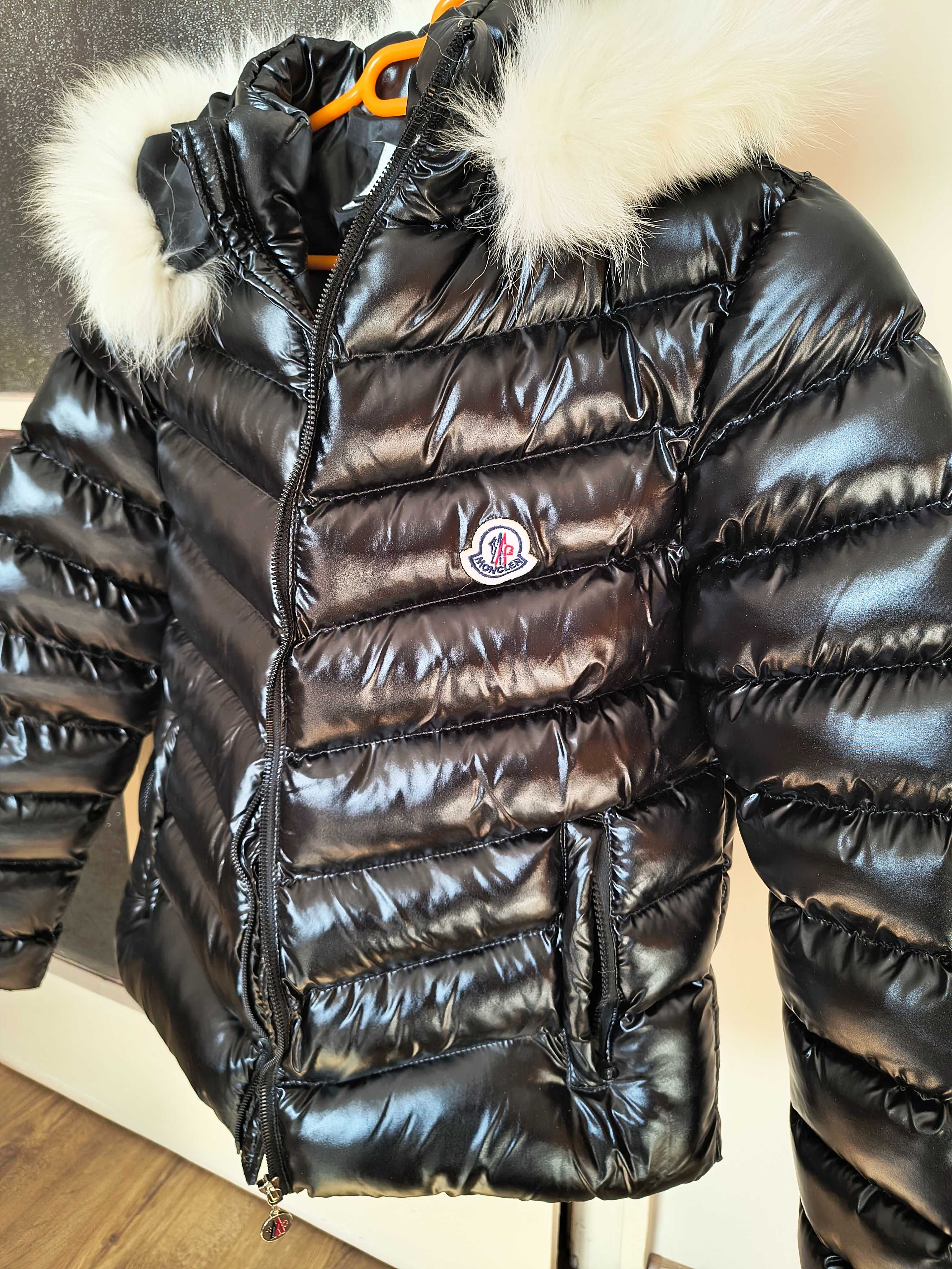 Зимно яке Moncler със силиконов пух