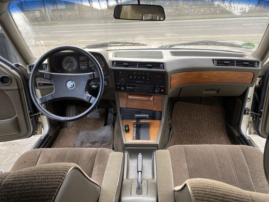 Bmw 735i/ retromobil/istoric/ 1985/ automat