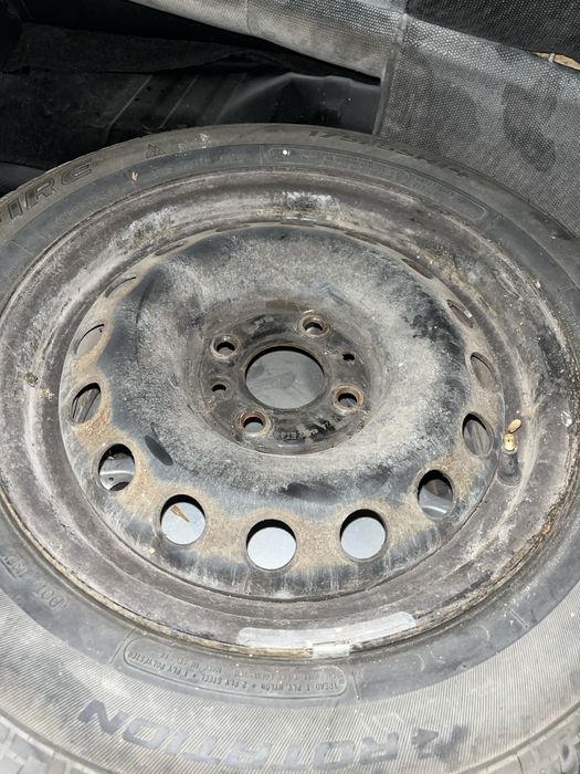 Продавам джанти 14ки от Алфа 145/6 4x98 със зимни гуми