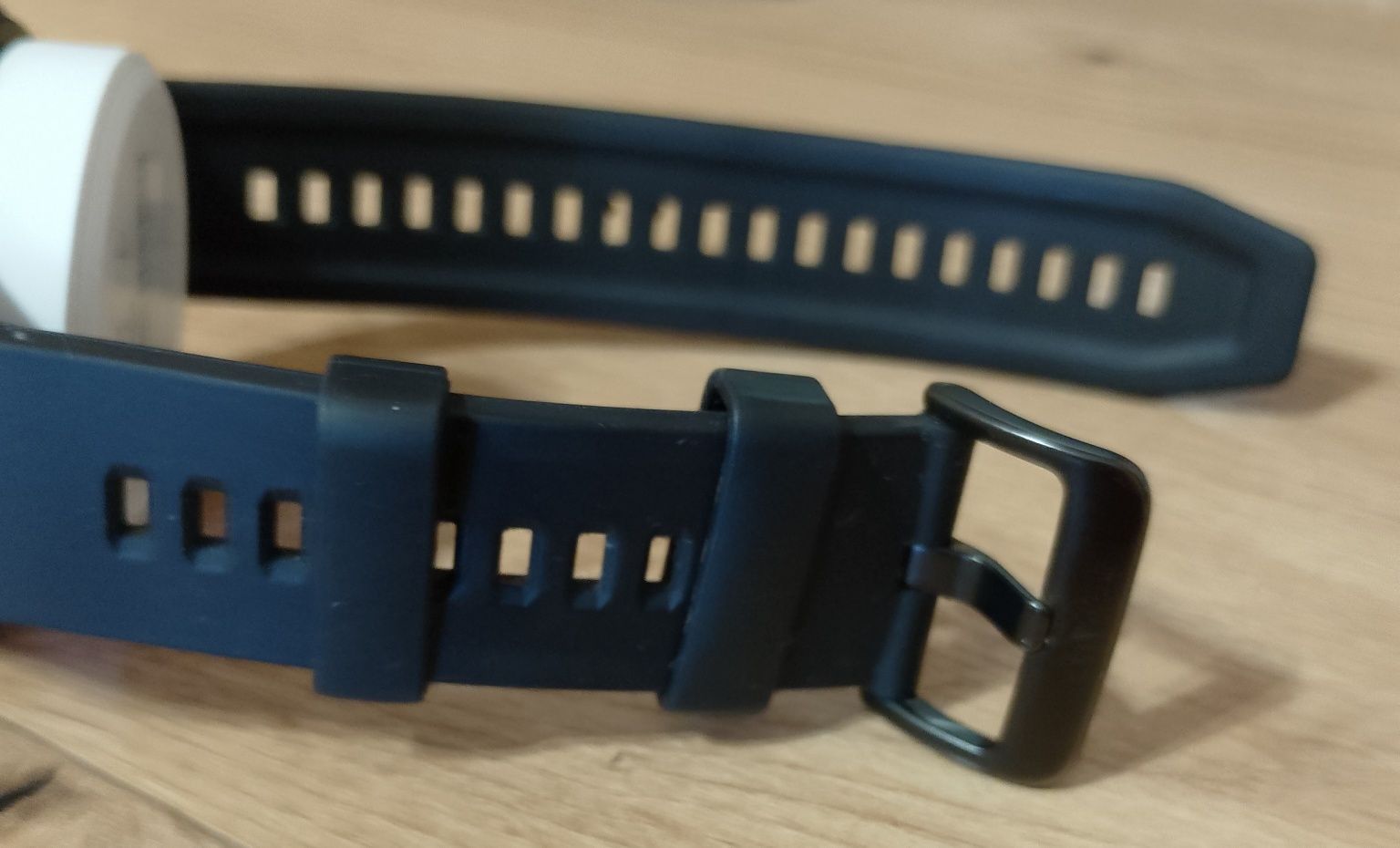 фото — Huawei Watch GT 2e (модель HCT-B19)