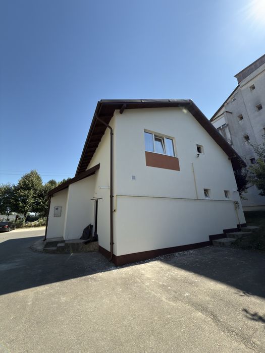 Cladire spre inchierere , spatiu comercial , chirie