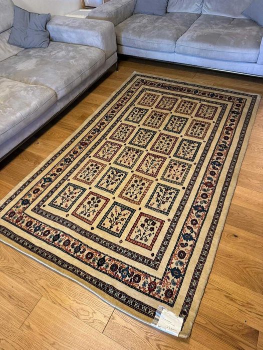 Covoare persane noi - diferite culori si dimensiuni