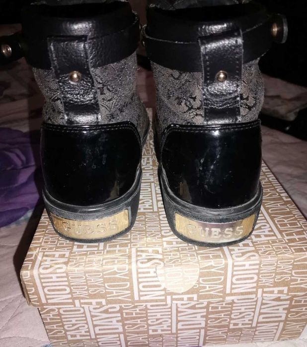Нови маратонки PUMA, Guess