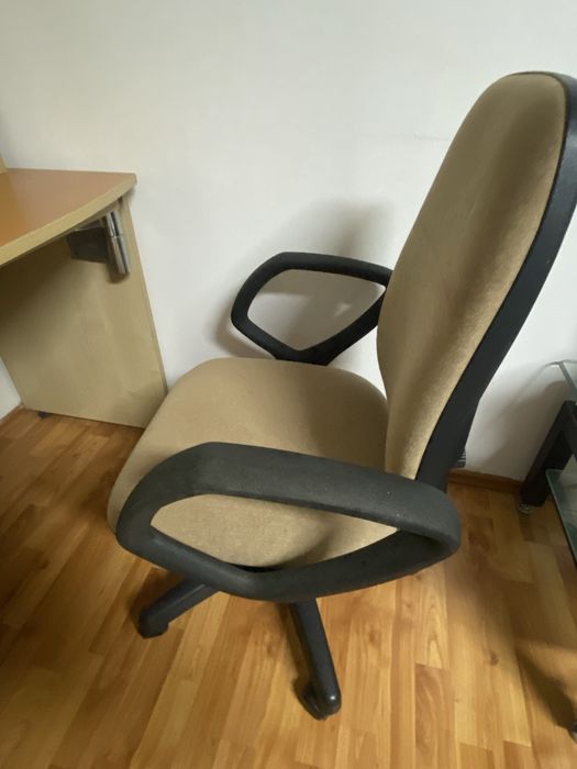 Scaun de birou.
