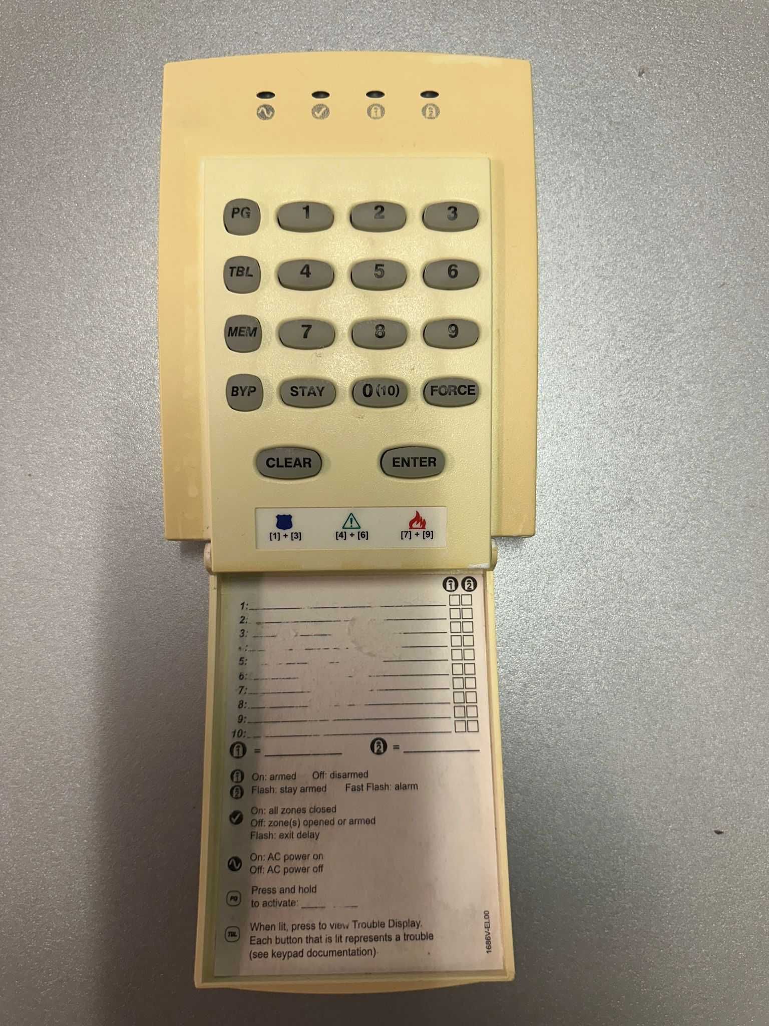 Sistem alarma Paradox (centrala, sirena tastatura)