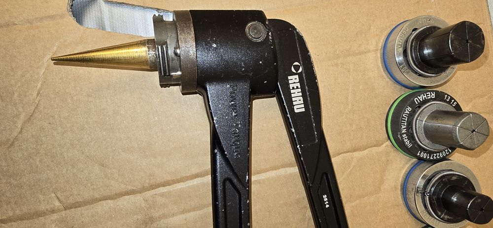 Rehau instrument de expandat țeavă