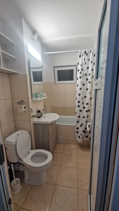 Inchiriez apartament 2 camere