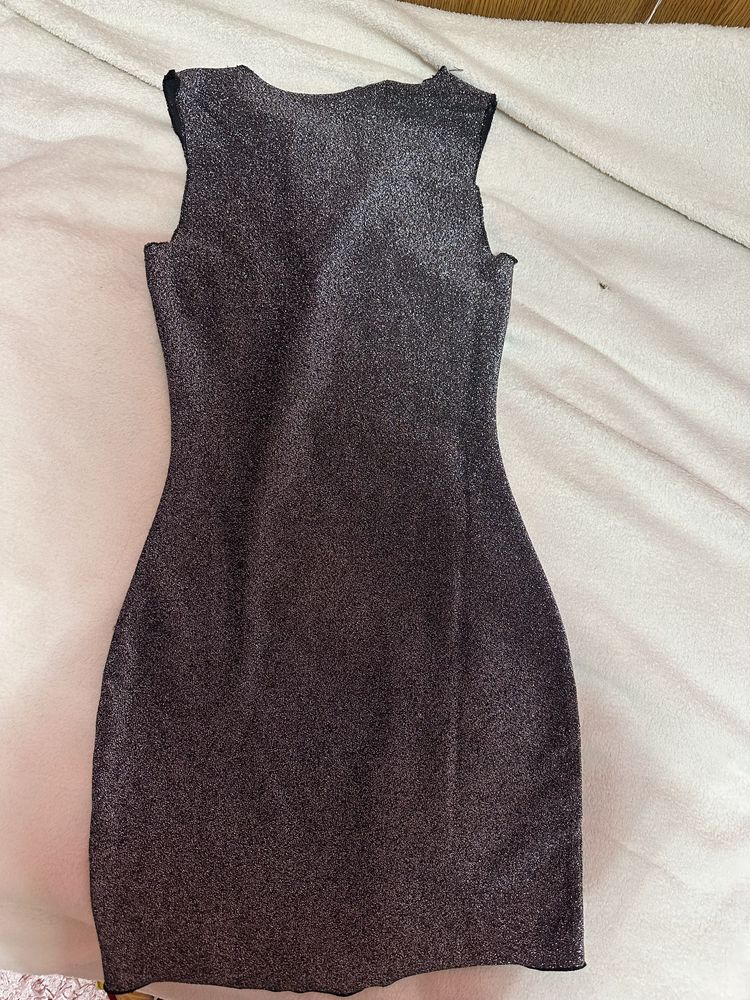 Рокля /бляскава рокля/ H&M, размер XS