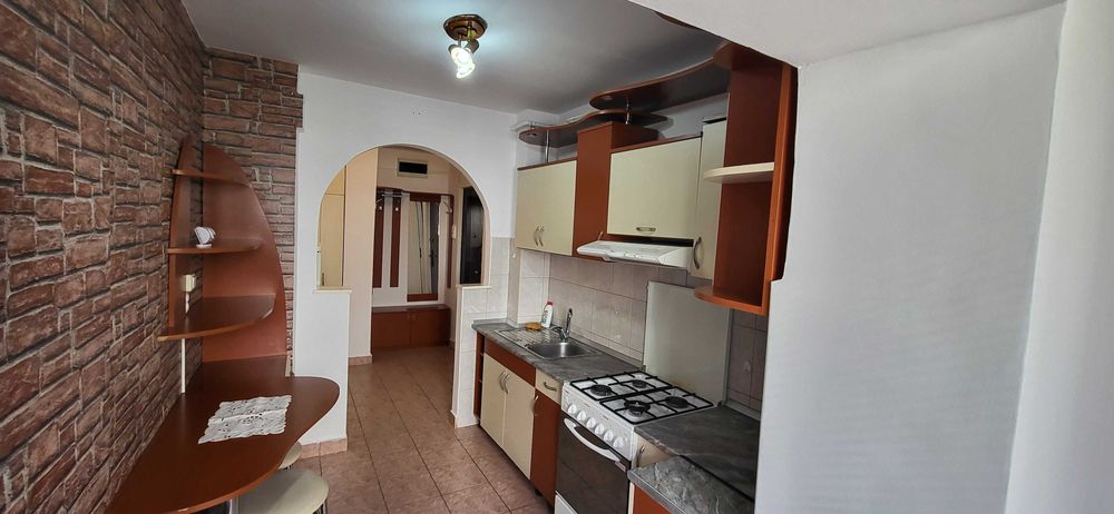 Inchiriez apartament cu doua camere