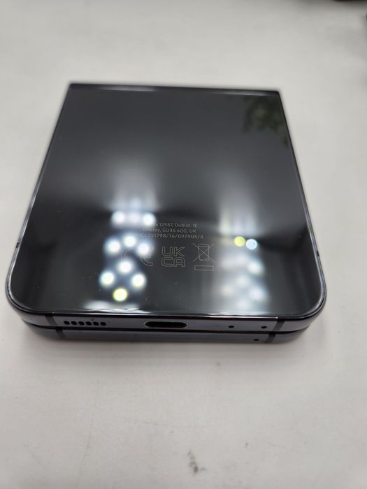 Hope Amanet P11-Samsung Z Flip 5/ 512-8gb/Garantie