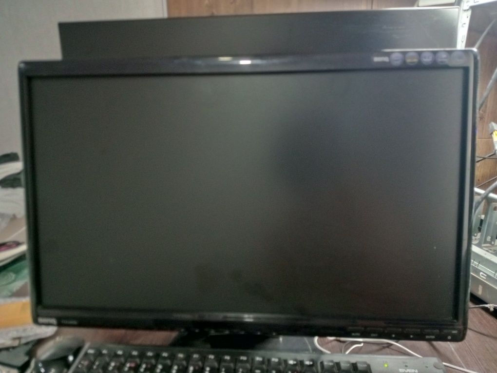 Монитор BENQ T2210HD