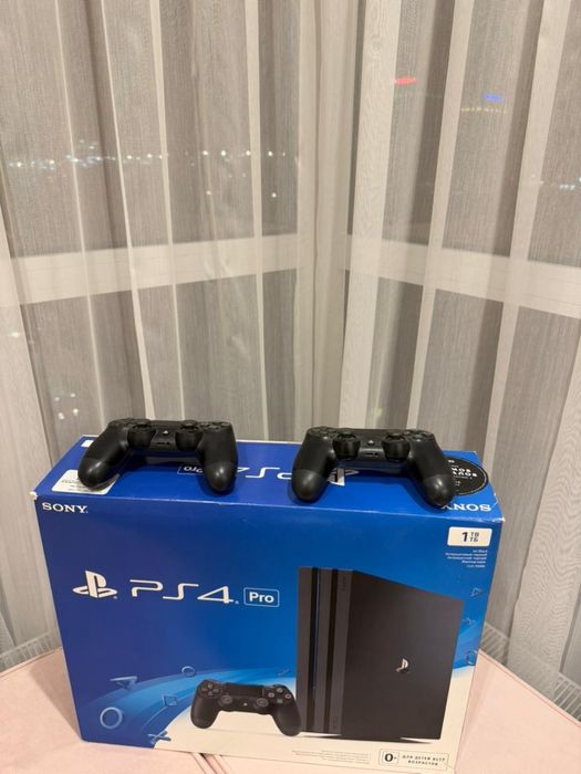 Продам PlayStation 4 pro