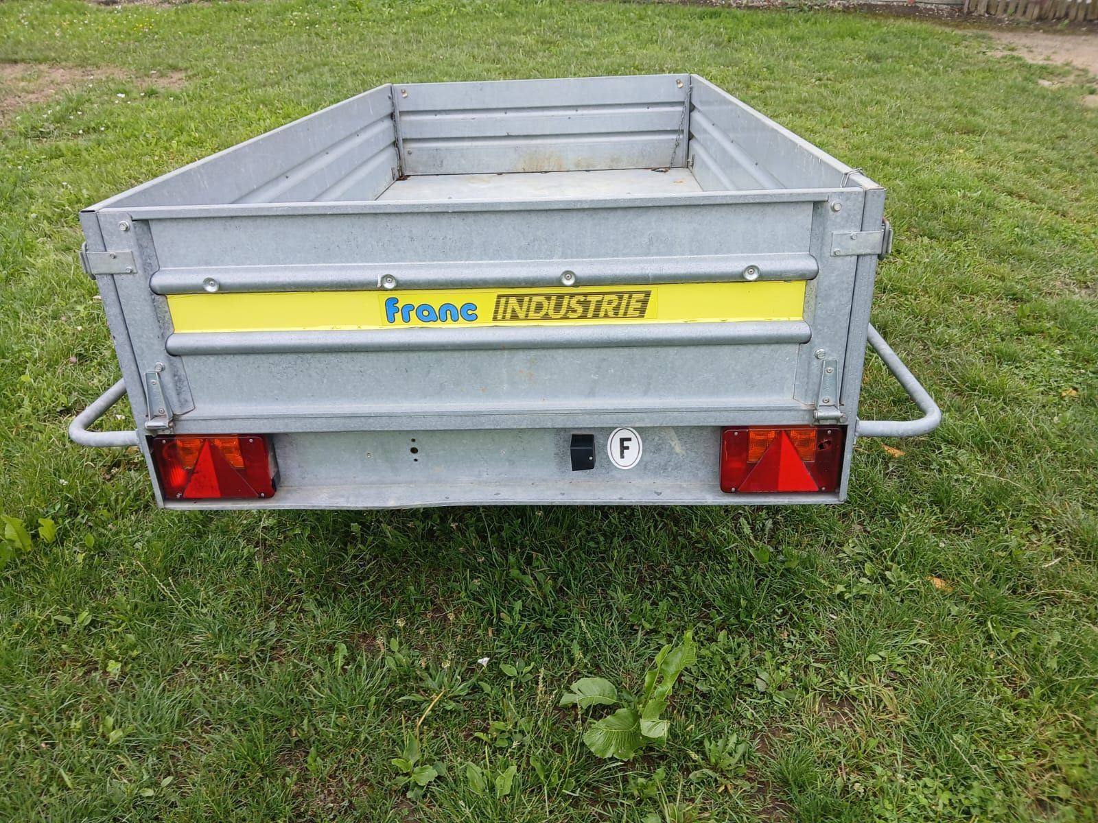 Remorcă auto fără acte..