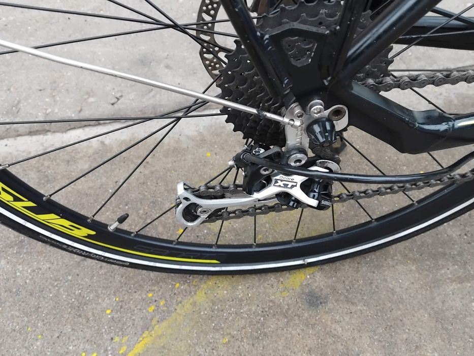 Vând bicicleta Scott sub din aluminiu