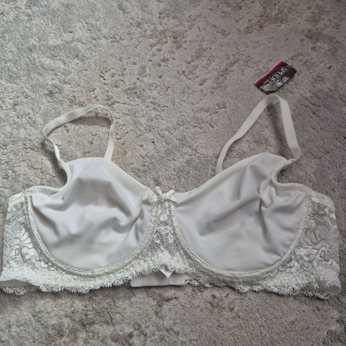 Sutien nou, marimea 80B