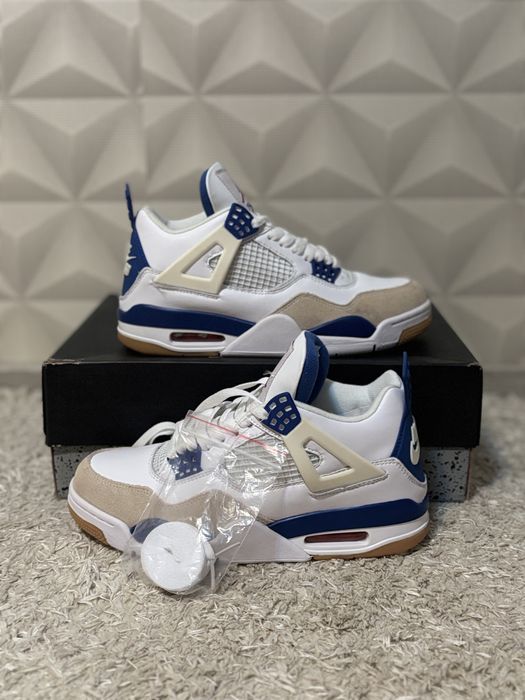 Nike Air Jordan 4 Retro SB ‘Navy’