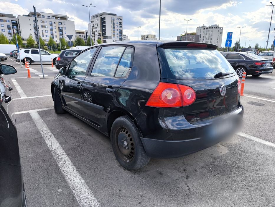 Volkswagen Golf 5 V 1.6 FSI