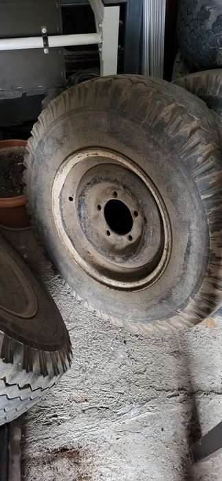 Продам диски на уаз. На 15 и на 16