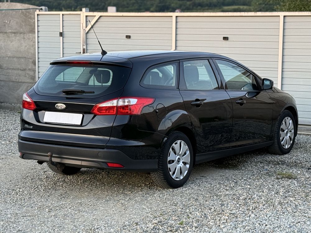 Ford Focus MK3 - Euro 5  - 1.6 TDCI - 105 CP - Navigatie - A/C -