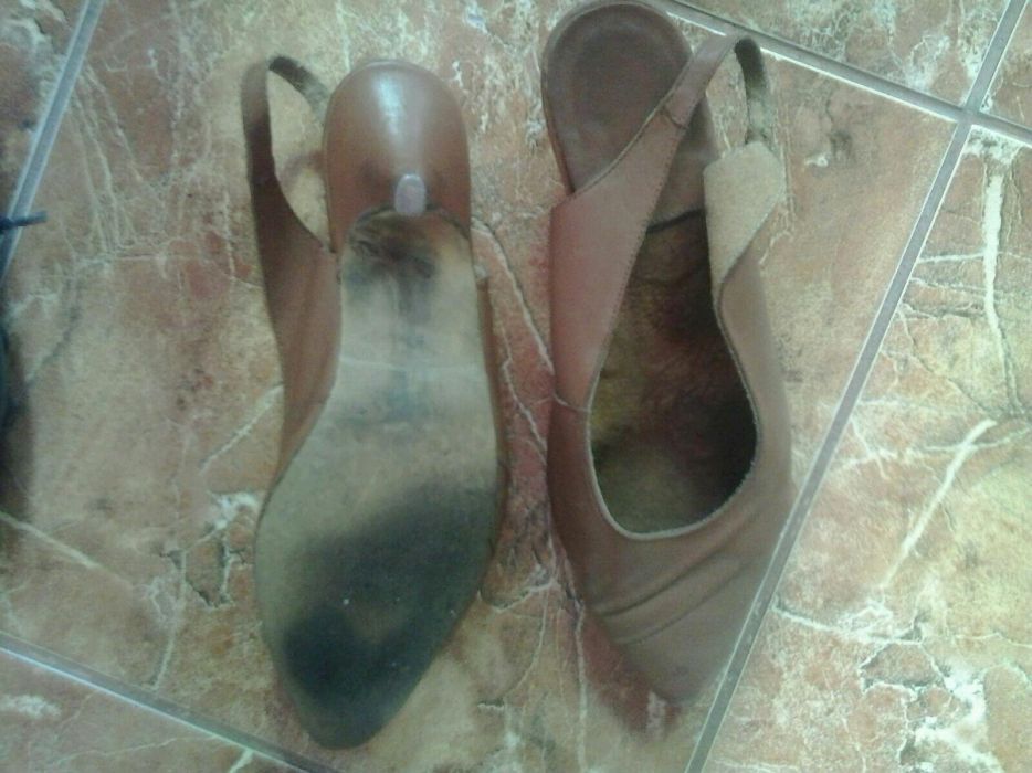 pantofi piele decupati in spate