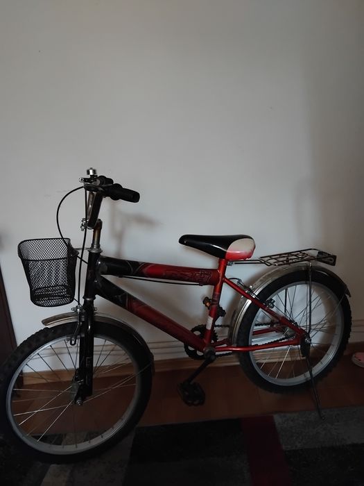 Vând bicicleta copii