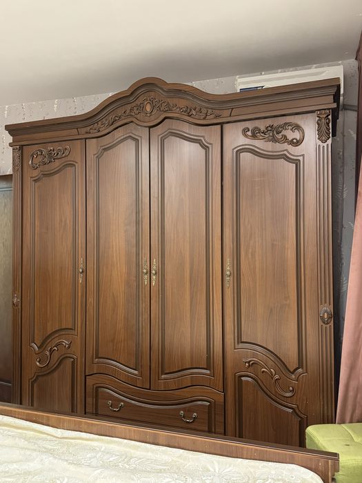 Продается комплект метели для гостинной и спални в идеальном состоянии