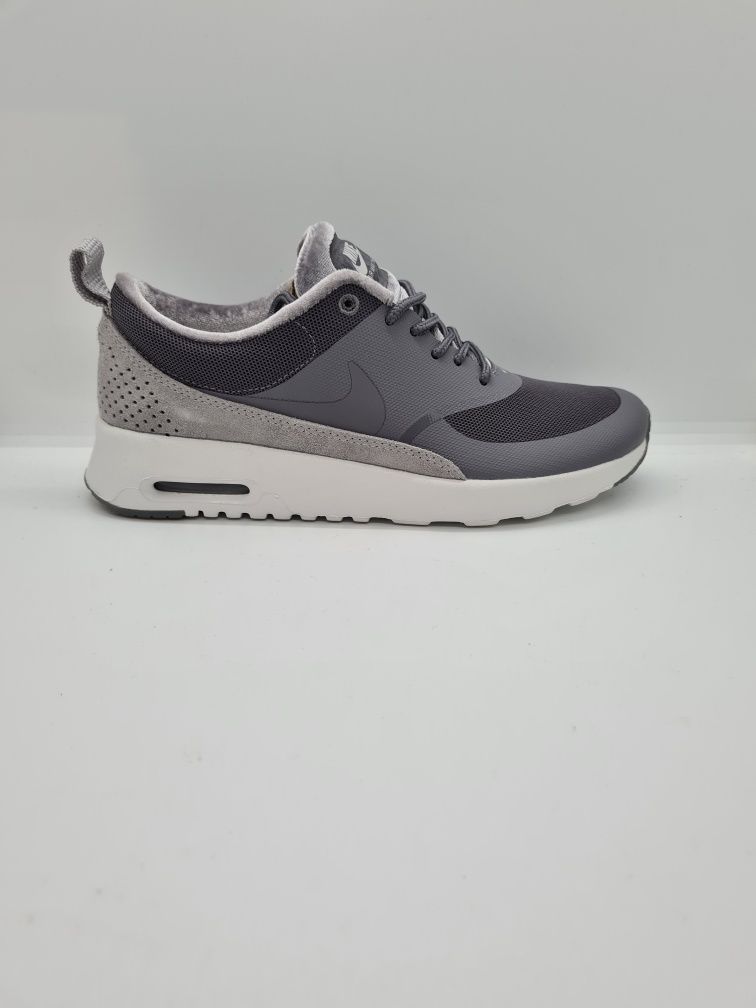 Nike Air Max Thea 881203--002 nr. 36