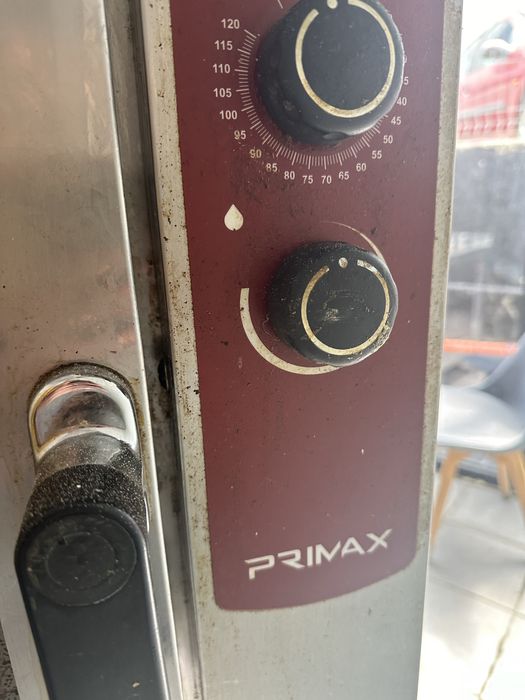 Продавам конвектомат за 10 тави primax