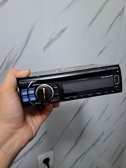 Alpine CDE-121EI orginal mafon