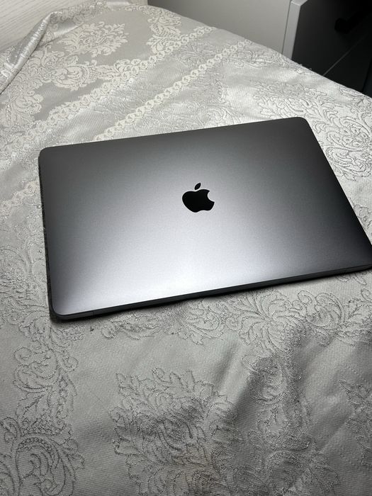 MacBook air 13 2020 года