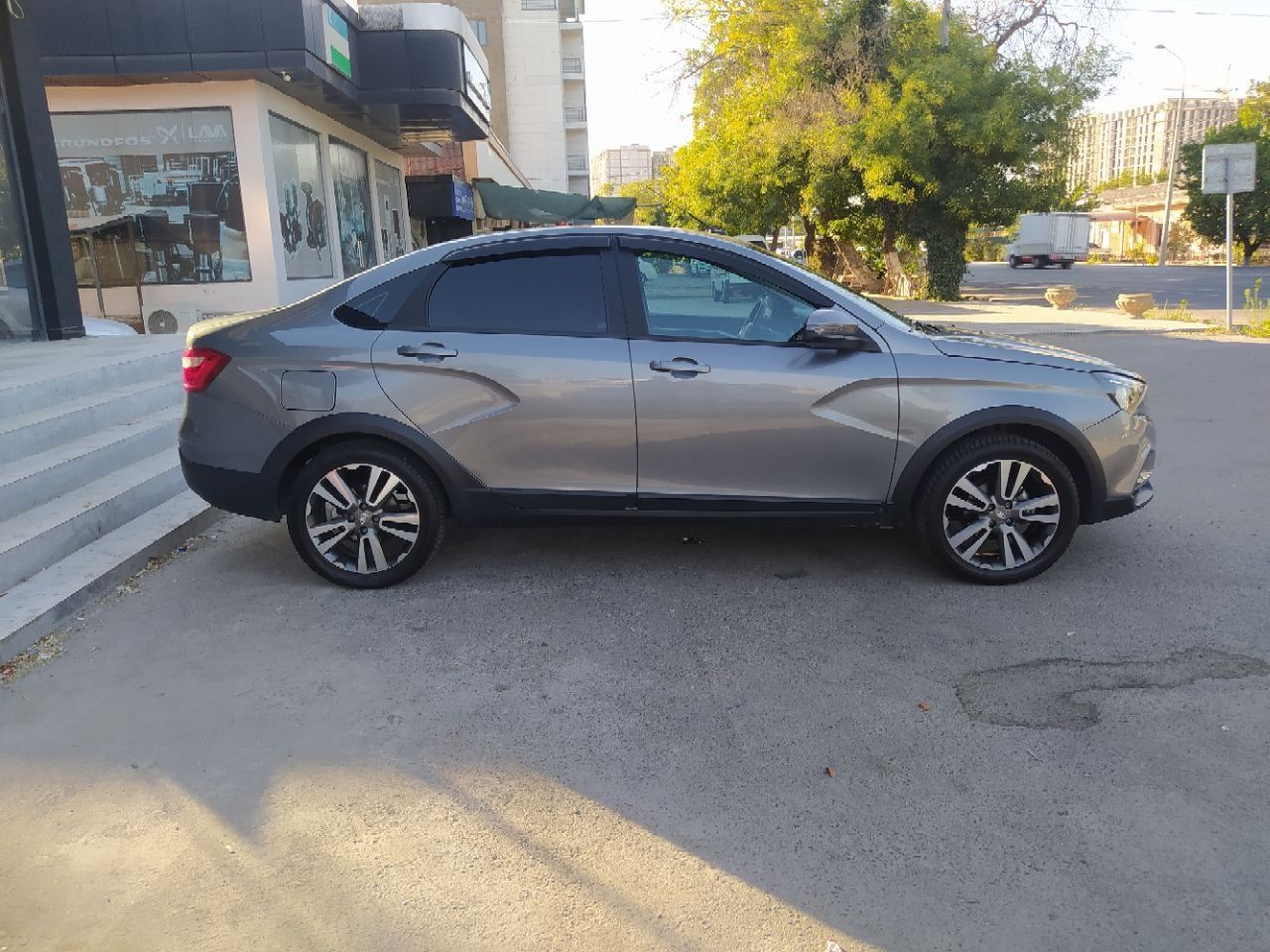 Lada Vesta sedan cross  1.6 автомат