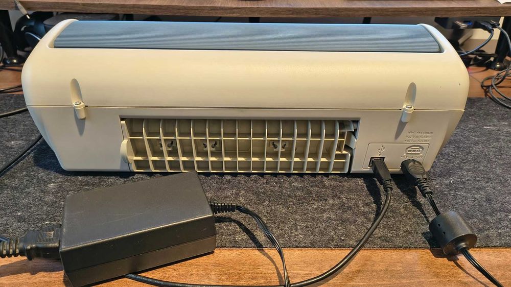 Imprimanta color HP Deskjet 3745