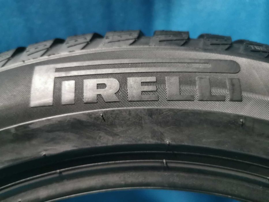 225 50 17 pirelli runflat m+s 4 buc