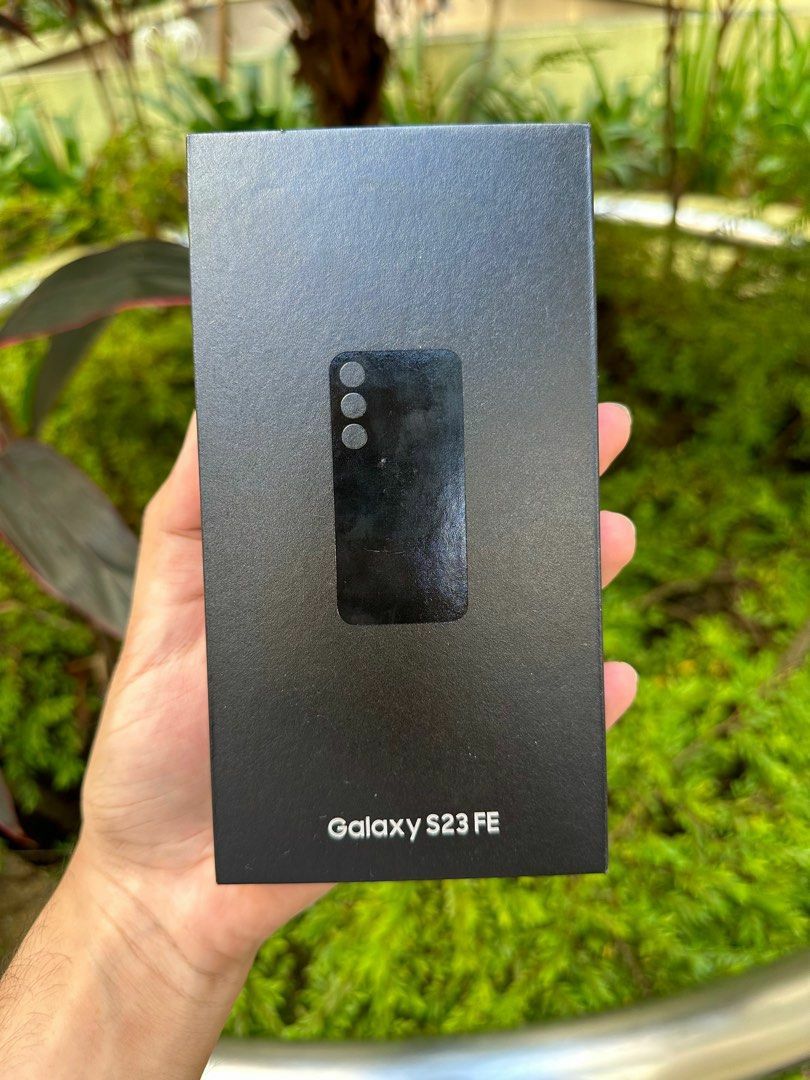 Продам Samsung Galaxy S23fe 128GB black