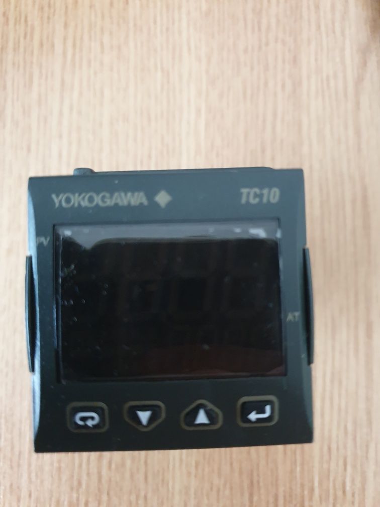 Vand controler de temperatura Yokogawa nou